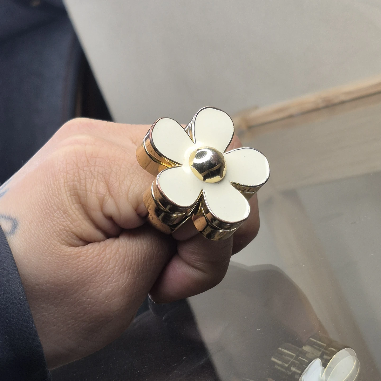 Gold Flower Ring - photo 5