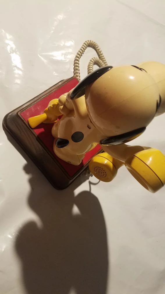Vintage Snoopy Rotary Dial Telephone - photo 4