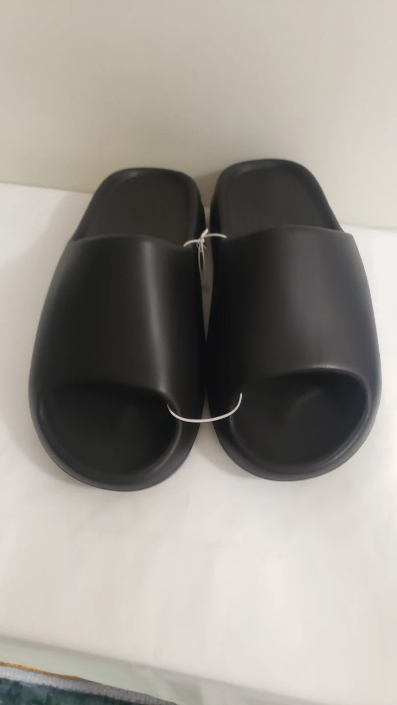 Brand new Men's Fashion Summer Slippers