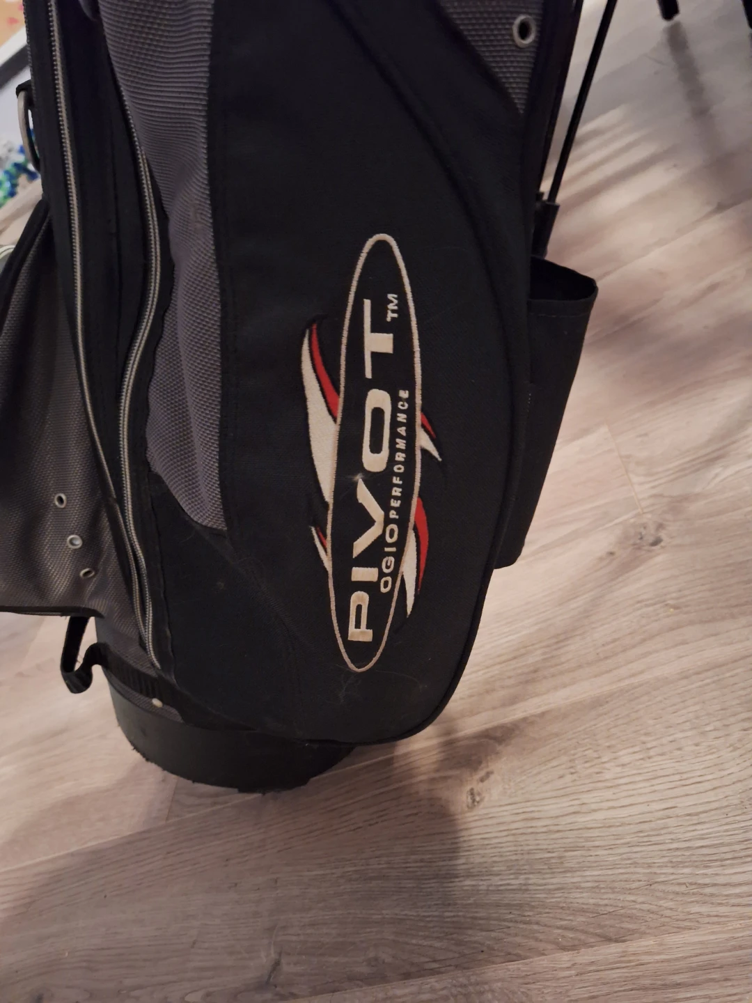 Men's Pivot Golf Bag with Avon Chamois & Snake Eyes Woods/Irons - photo 3
