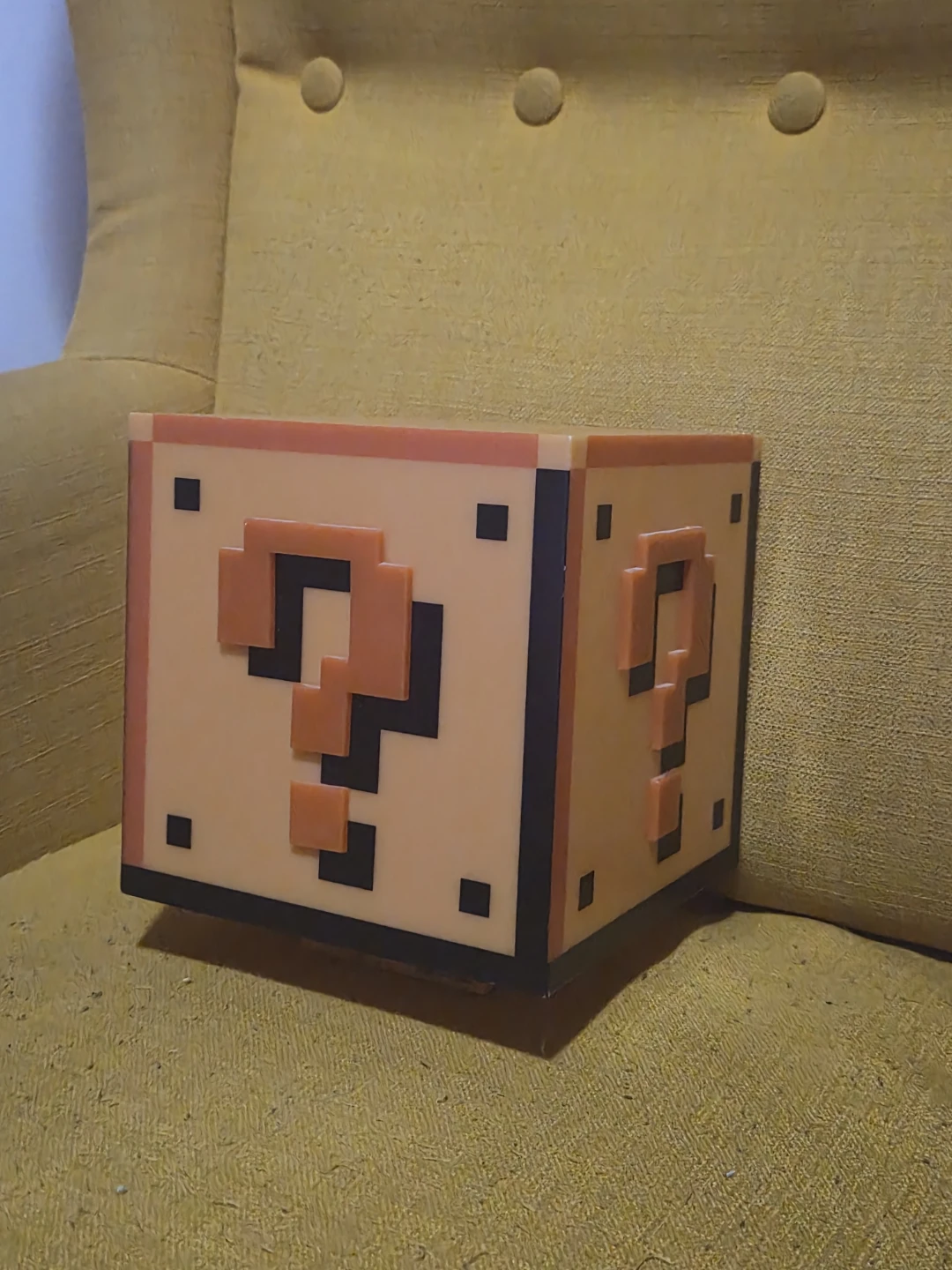 Super Mario Question Block Lamp