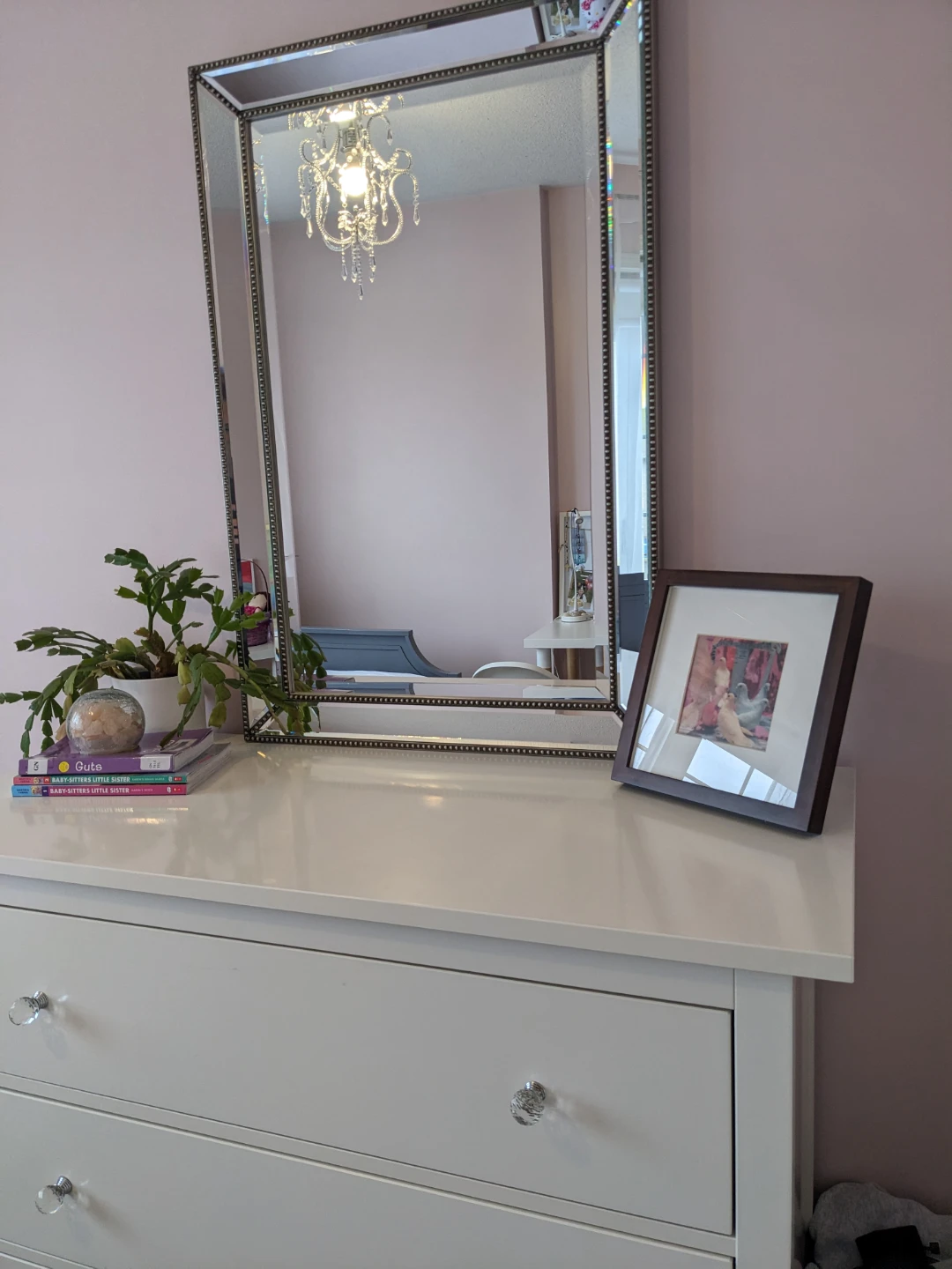 Stunning mirror and White 3-Drawer Dresser with Crystal Knobs - photo 3