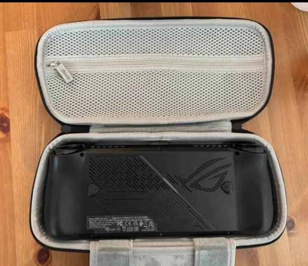 ASUS ROG Ally X Handheld Gaming PC - photo 2