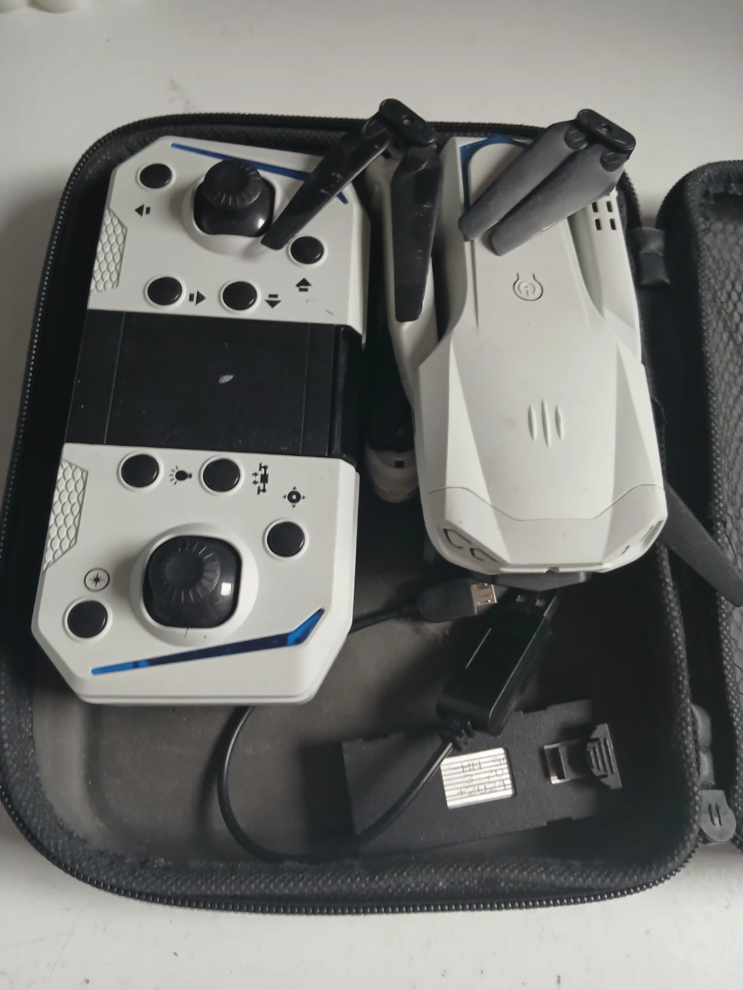 White Foldable Drone with Remote Control - photo 4