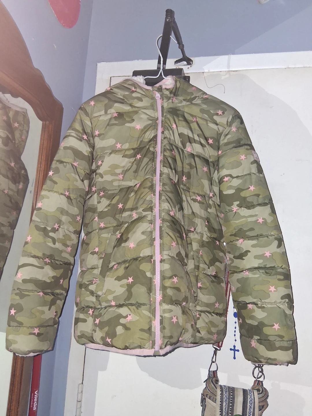 GAP Kids Puffer Jacket - Camo Print with Pink Stars - Size XXL