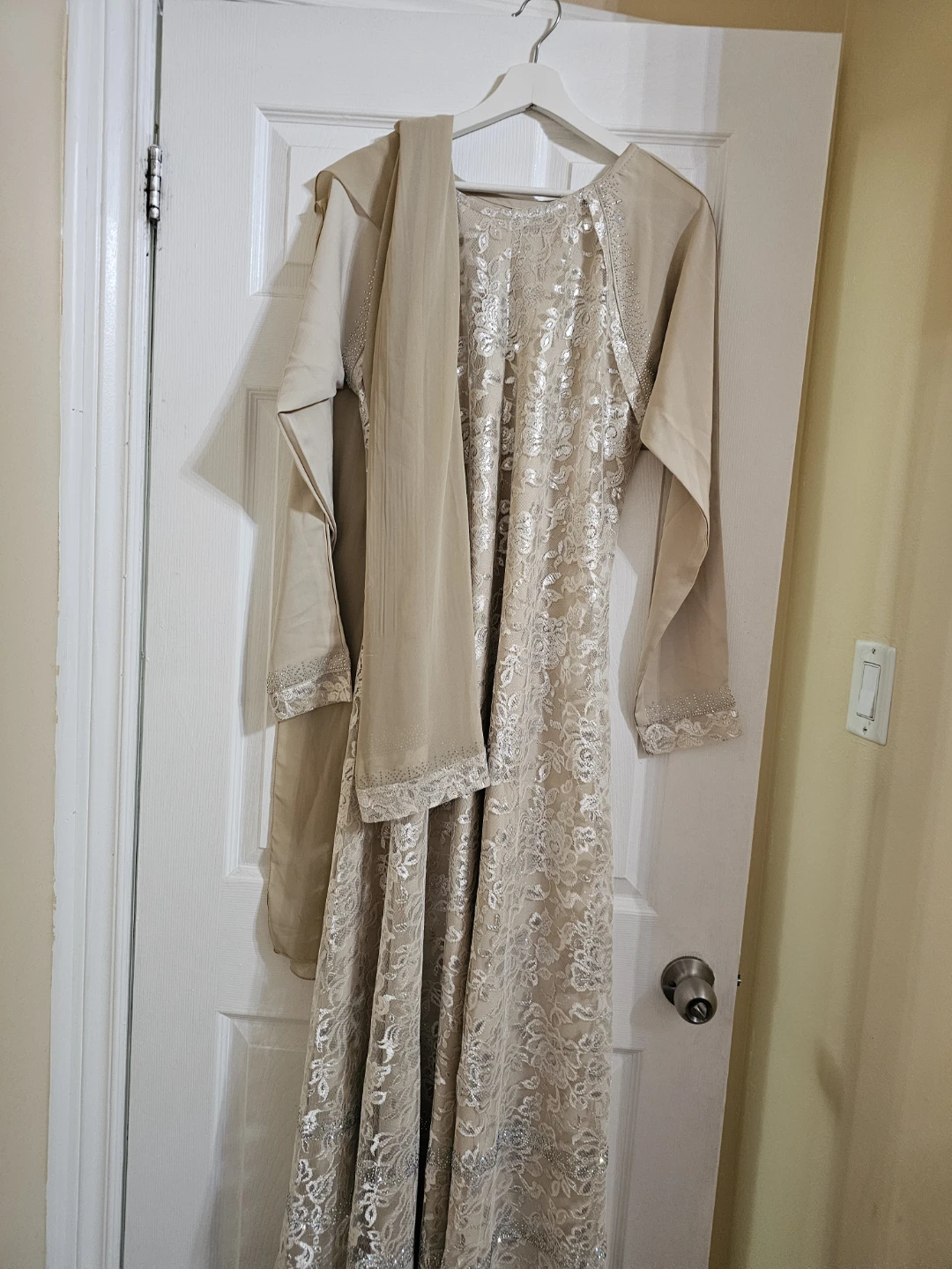 Women's Long Sleeve Embellished Maxi Dress - photo 2