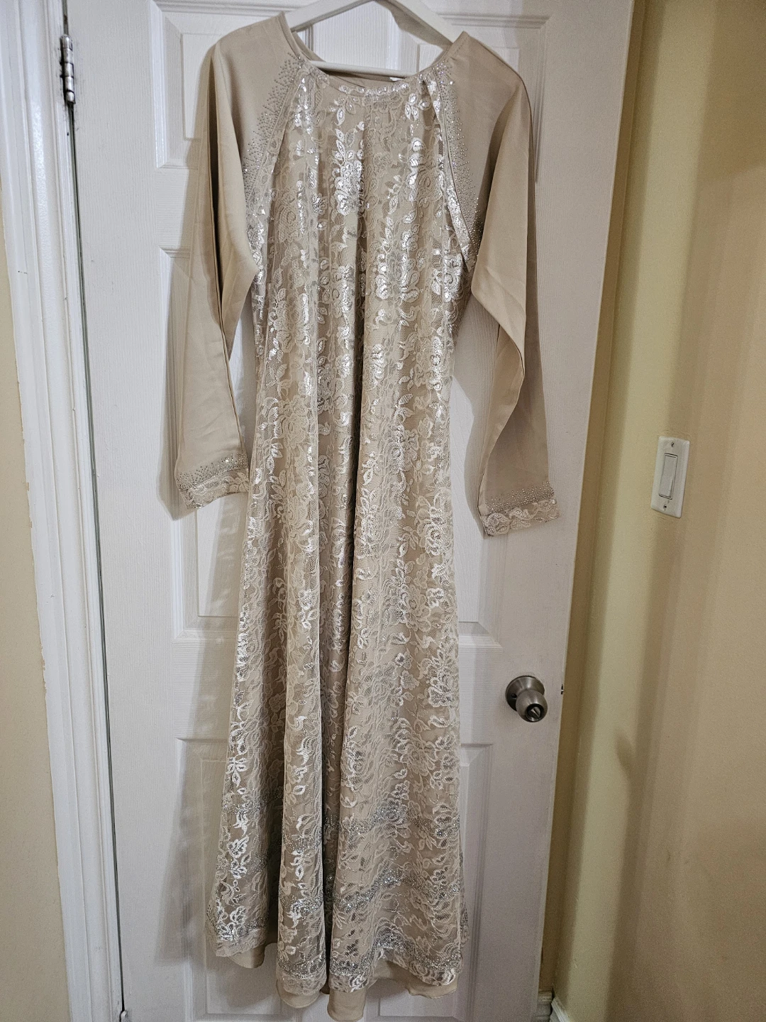 Women's Long Sleeve Embellished Maxi Dress - photo 3