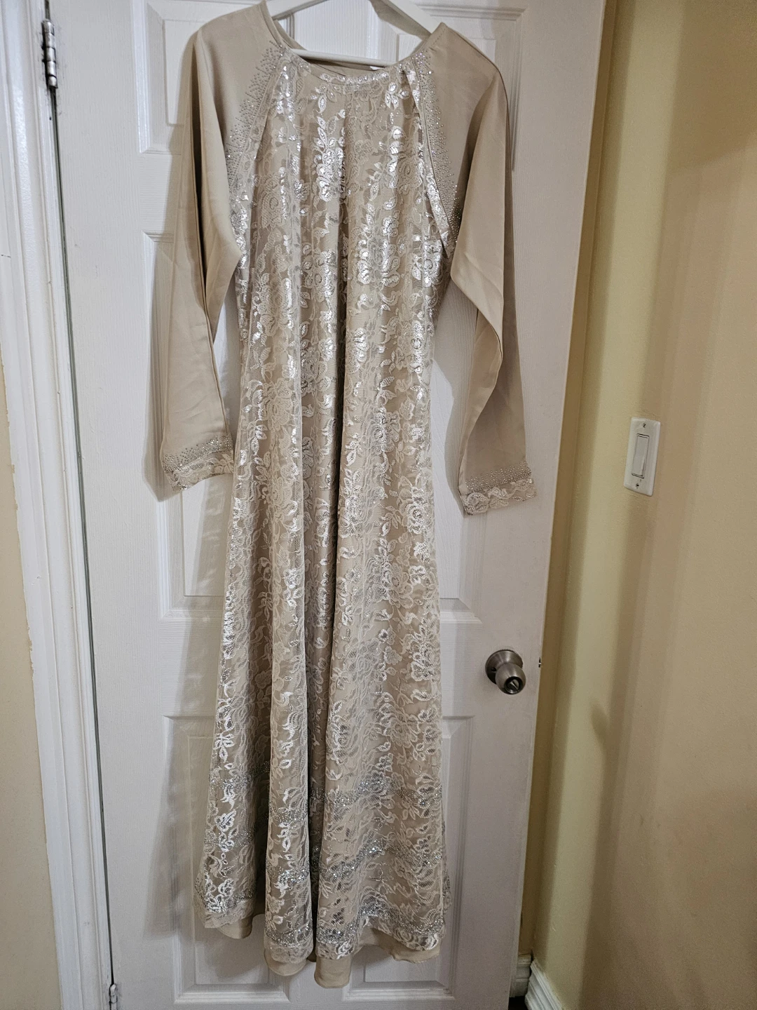Women's Long Sleeve Embellished Maxi Dress - photo 4