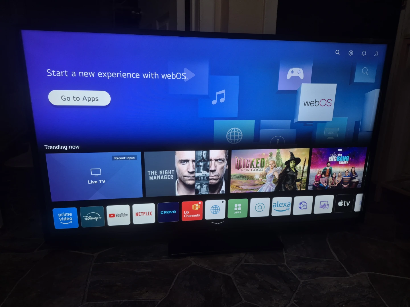 LG Smart TV with webOS 50" Bluetooth connection