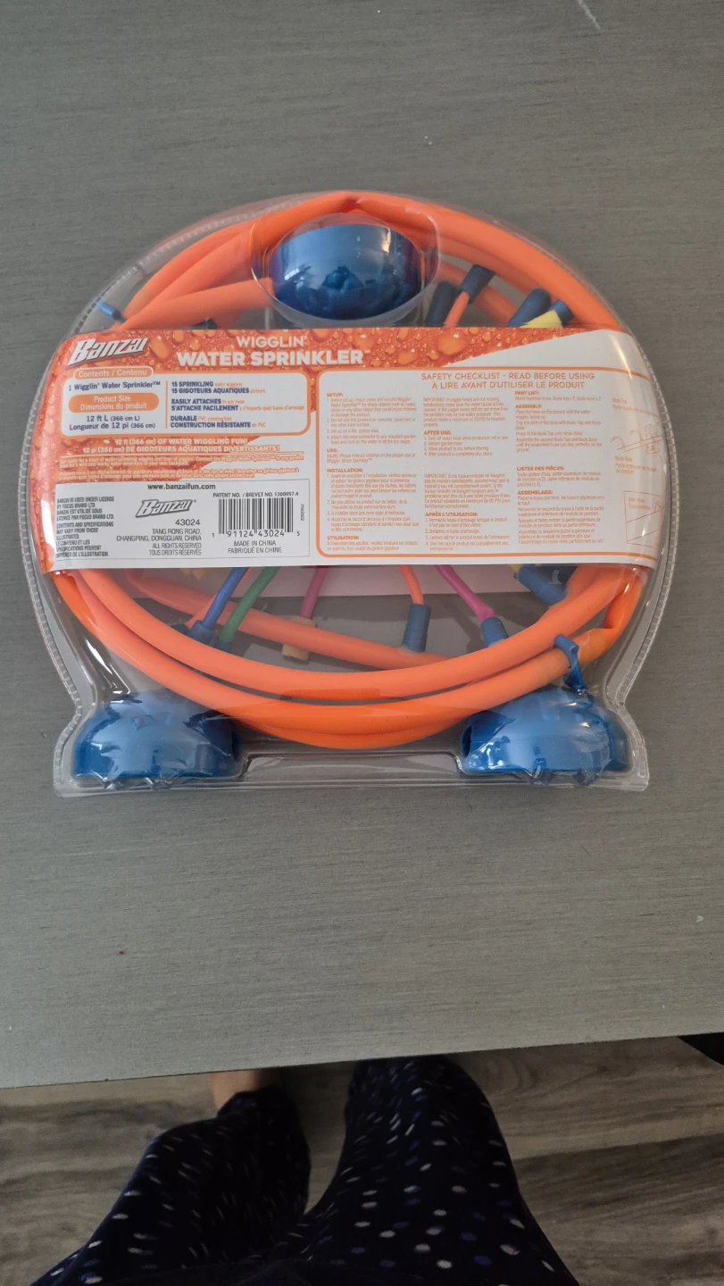 Kids Wigglin’ Water Sprinkler – Brand New - photo 3