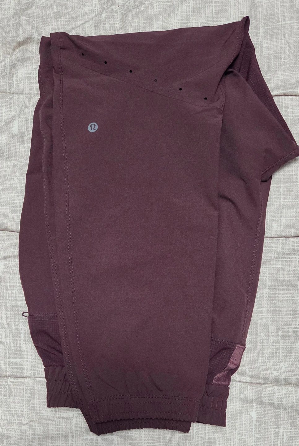 Lululemon License to Train Jogger - Burgundy - Size L