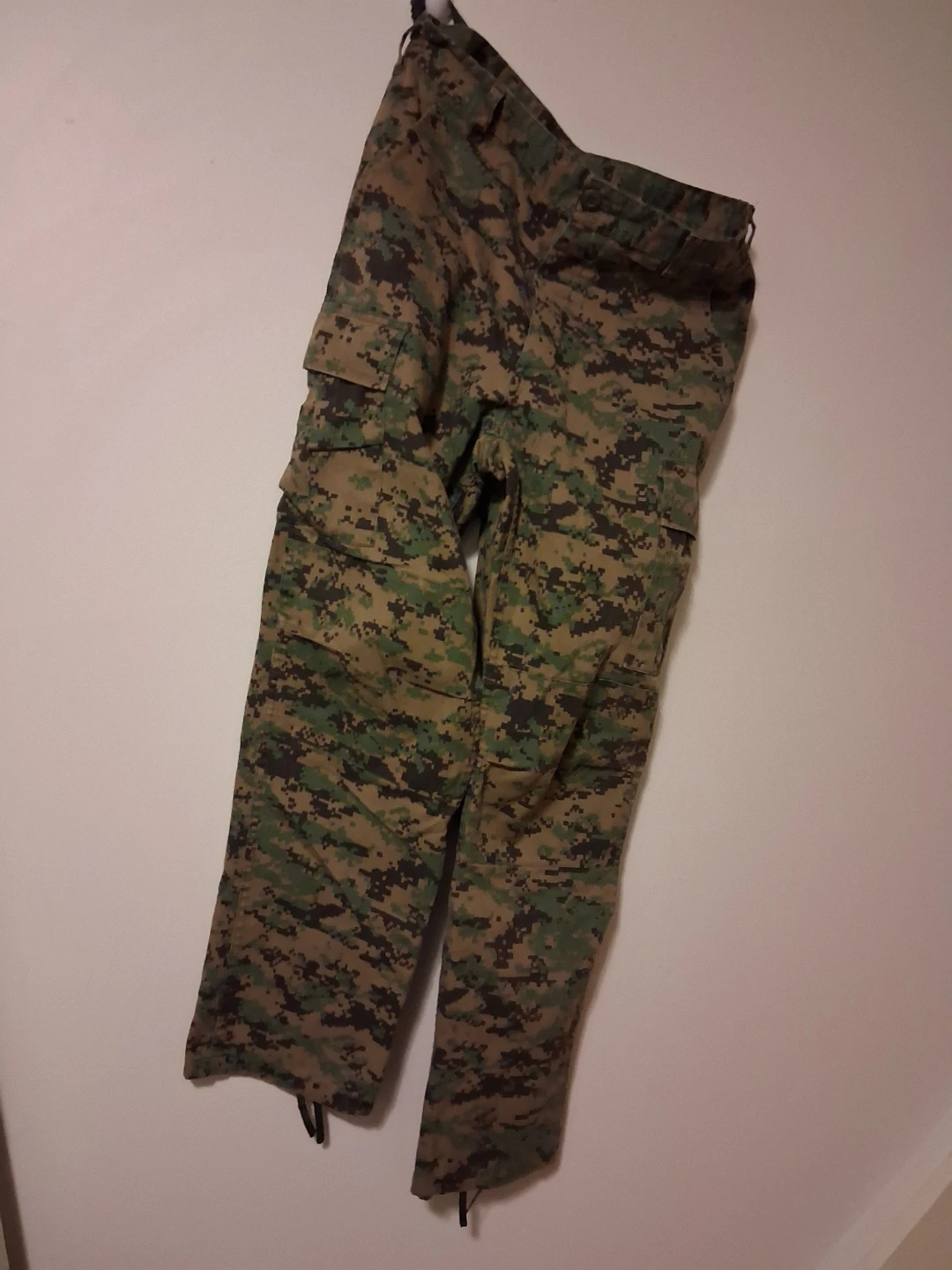Woodland Camo Cargo Pants medium regular