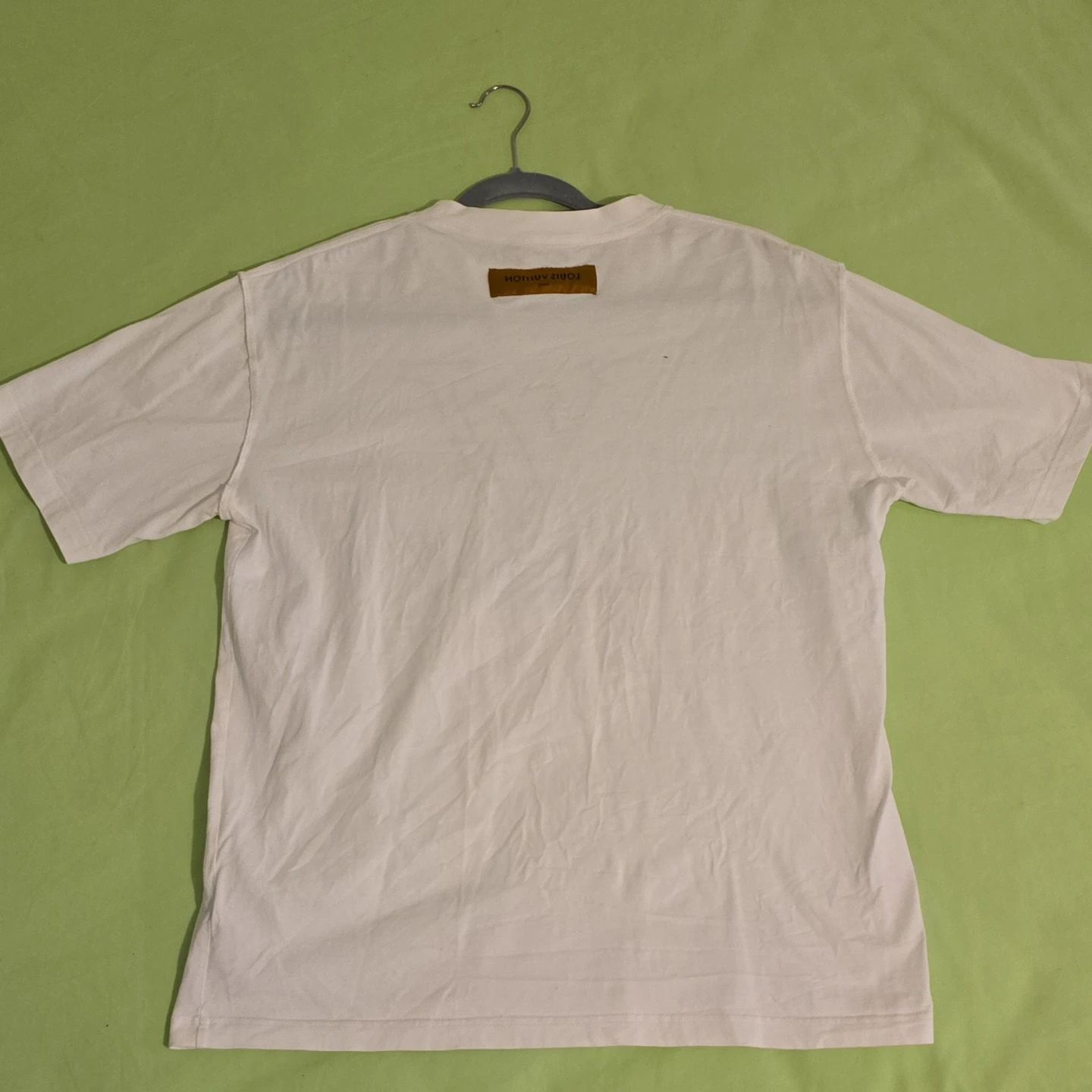 Louis Vuitton White T-Shirt with Dot-to-Dot LV Logo - photo 5