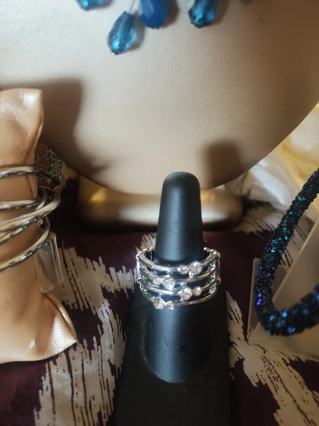 🧡Blue four piece setl blue Necklace, ring, cuff earrings New - photo 4