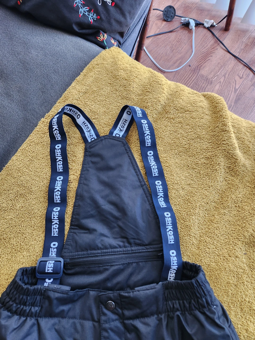 OshKosh B'gosh Black Insulated Snow Bib Pants 🧡 - photo 5
