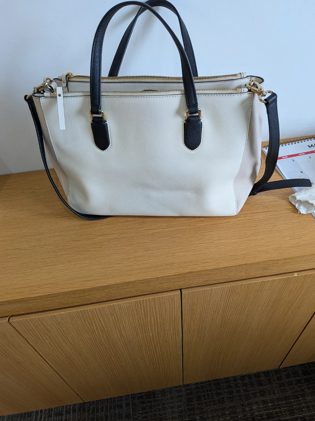 Kate Spade New York Satchel - Great Exterior Condition! - photo 2