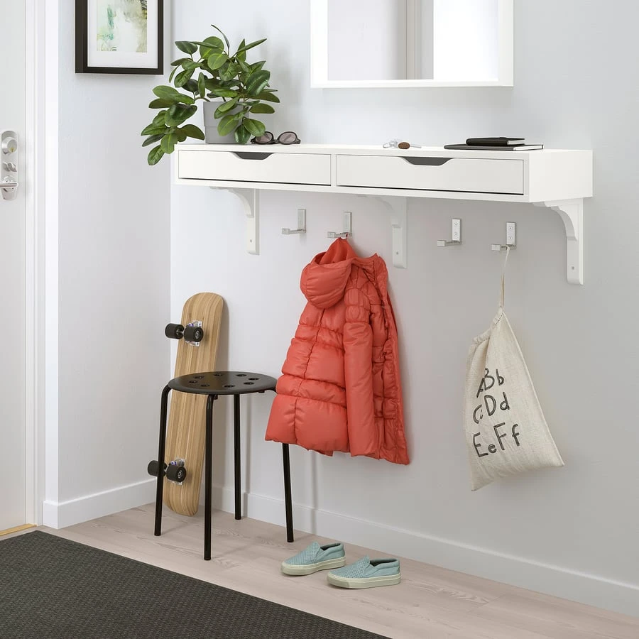 Wall mounted desk