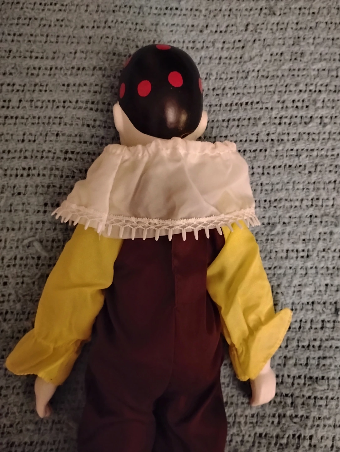 VINTAGE!! 1990's PIERROT PORCELAIN DOLL, TAIWAN WEBB - photo 3