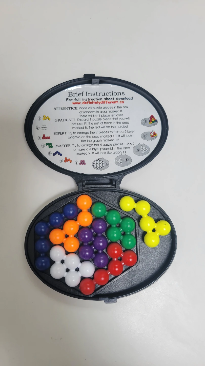 Definitely Different "Shark Teeth" Logic Puzzle Game - photo 3