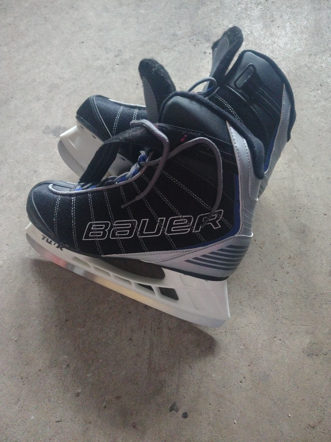Bauer Ice Skates