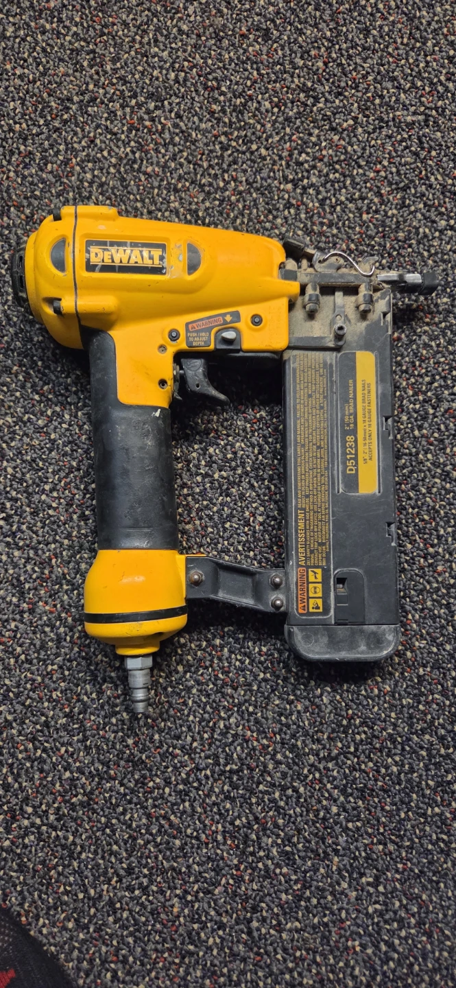 DEWALT D51238 18 Gauge Brad Nailer - photo 3