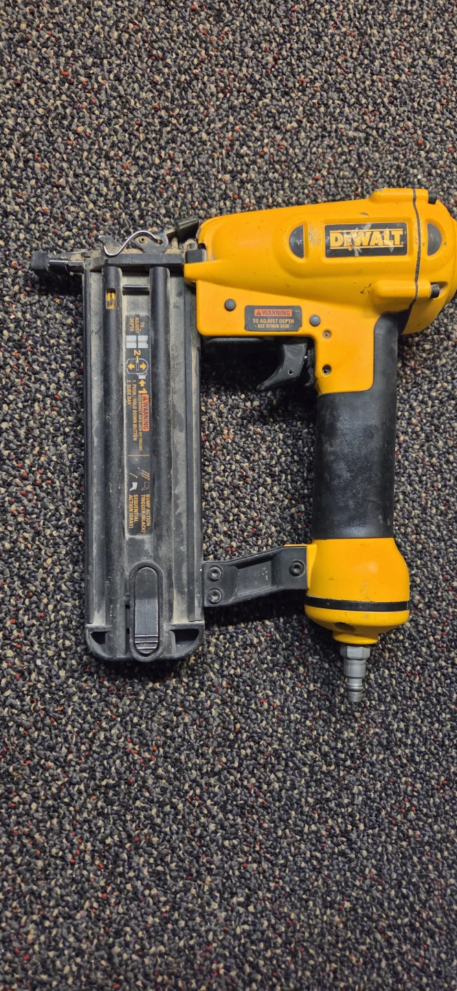 DEWALT D51238 18 Gauge Brad Nailer - photo 4