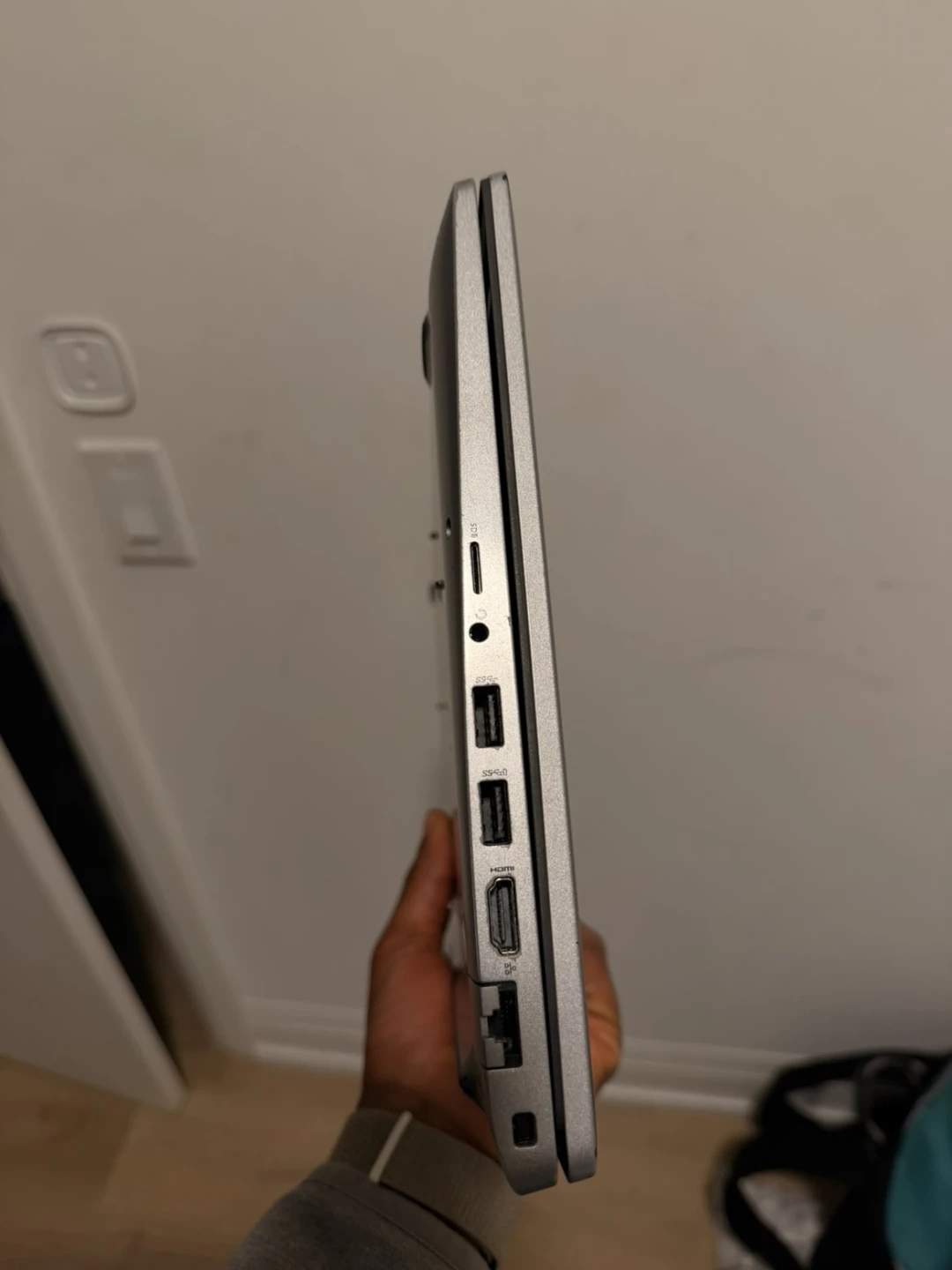 Dell Latitude 5520 - photo 2