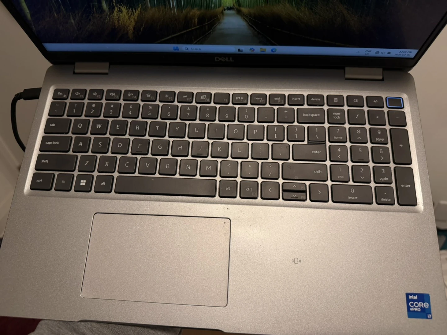 Dell Latitude 5520 - photo 3