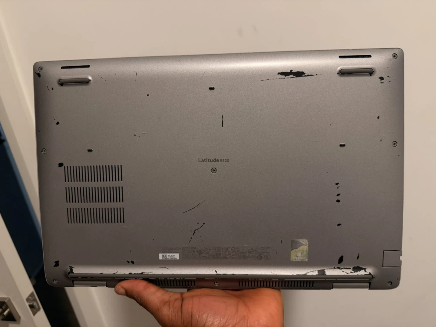 Dell Latitude 5520 - photo 4