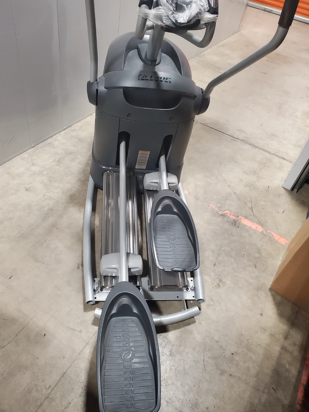 Octane Fitness Elliptical Trainer - photo 3