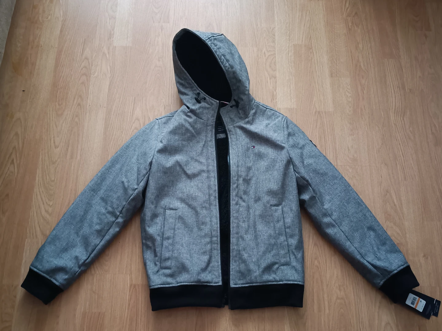Tommy Hilfiger Hooded Jacket (New With Tags) Water Resistant