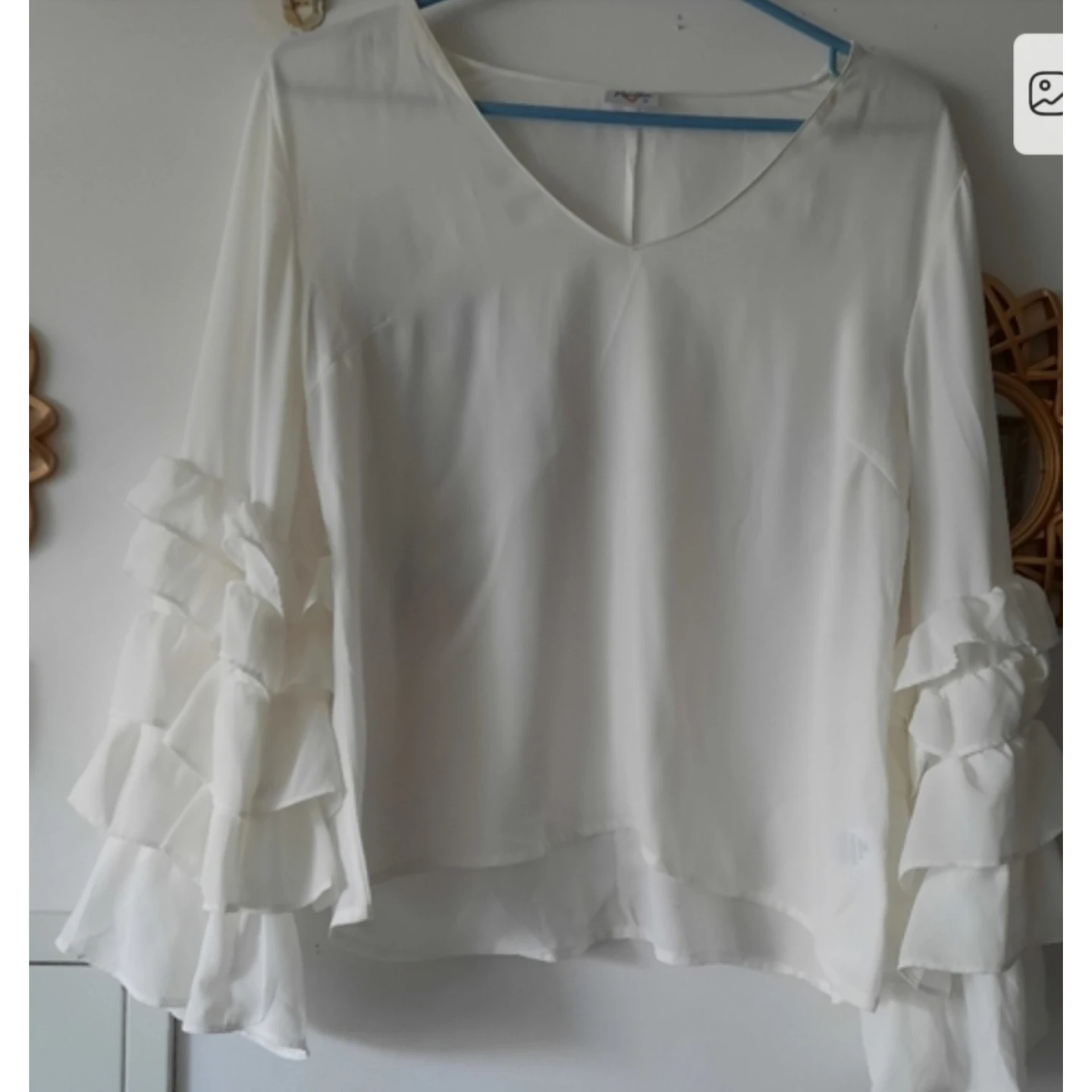 Women's White Ruffle Sleeve Blouse