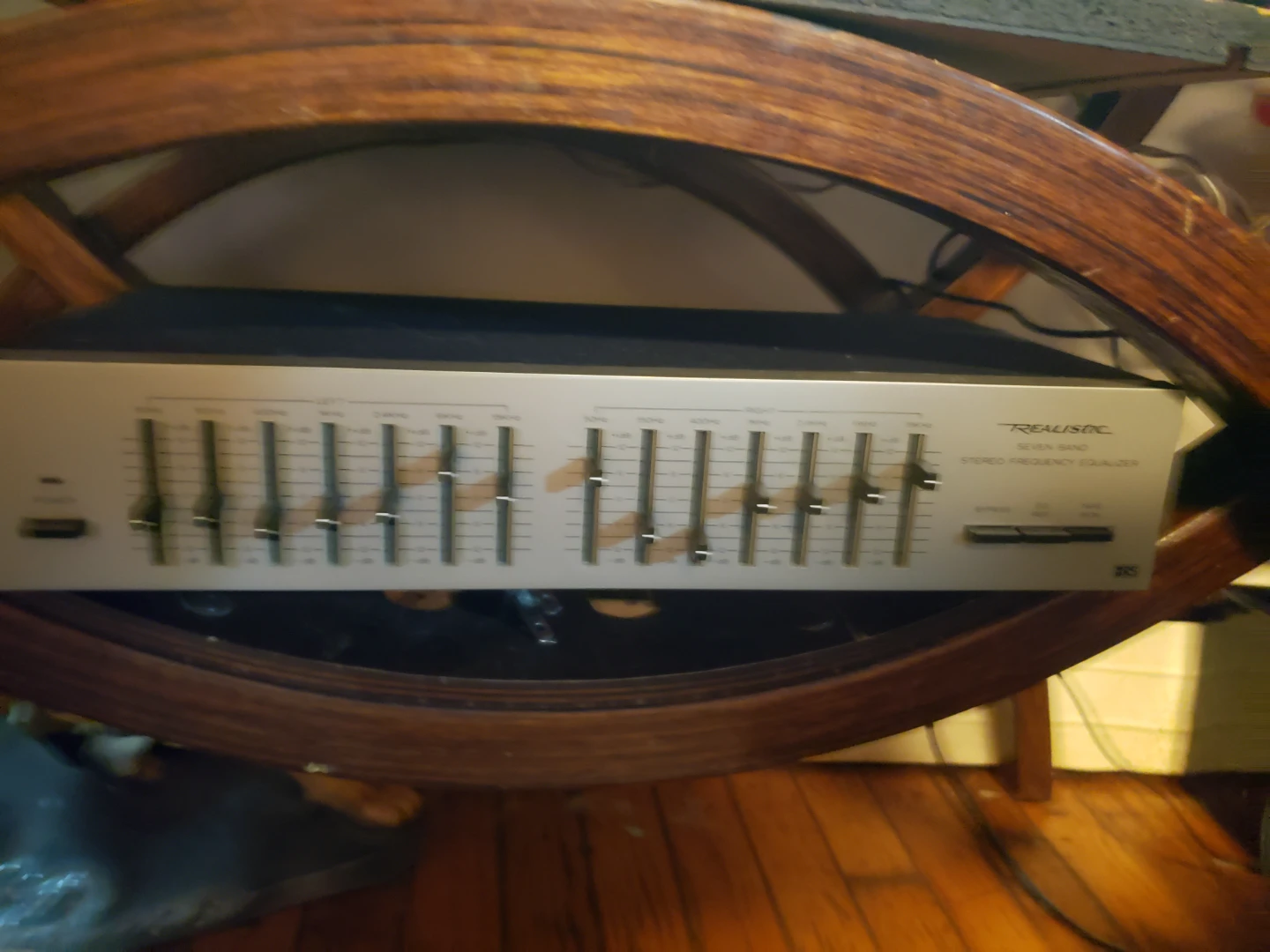 Realistic 7 Band Stereo Frequency Equalizer