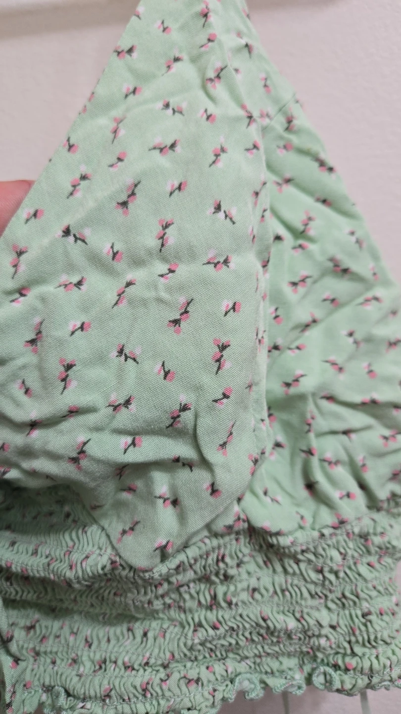 Aeropostale Green Floral Smocked Crop Top XL - photo 2