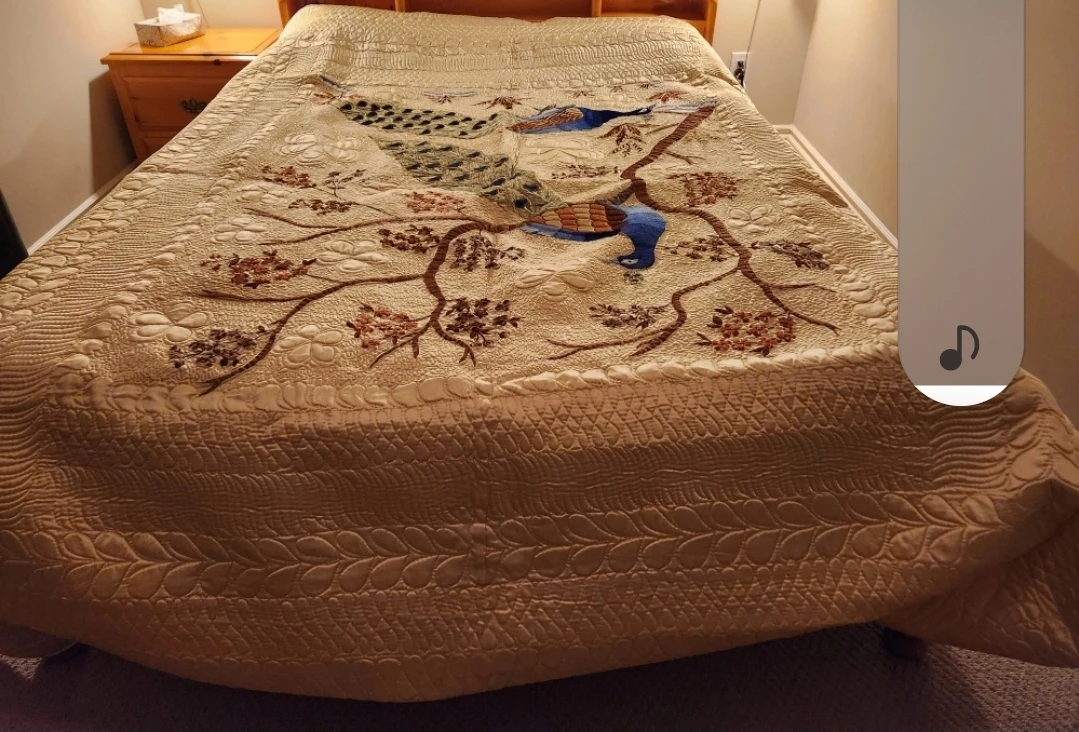 Decorative Quilted Bedspread with Peacock Design