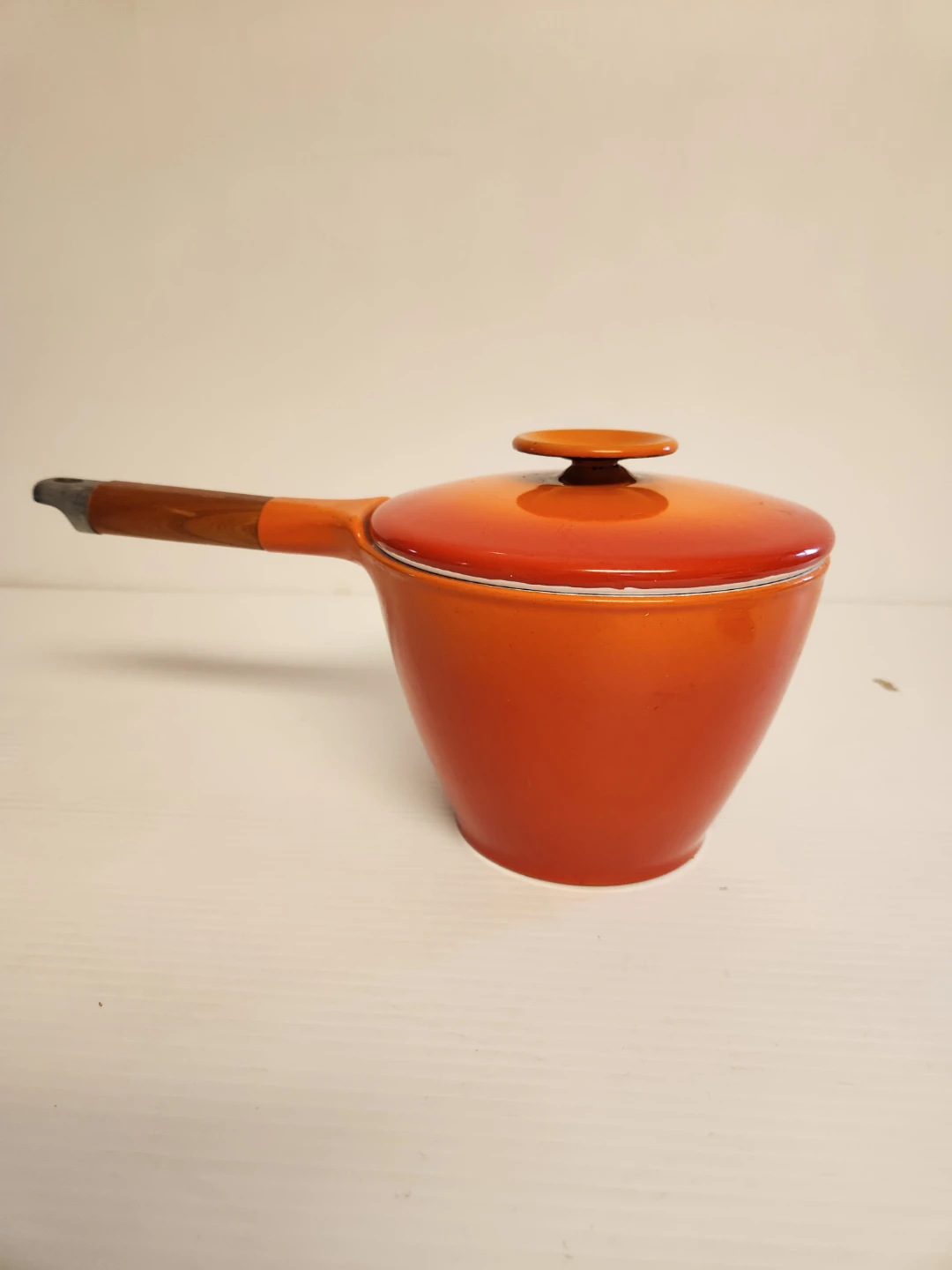 Royal Sealy Cast Iron Backed Enamel Pot