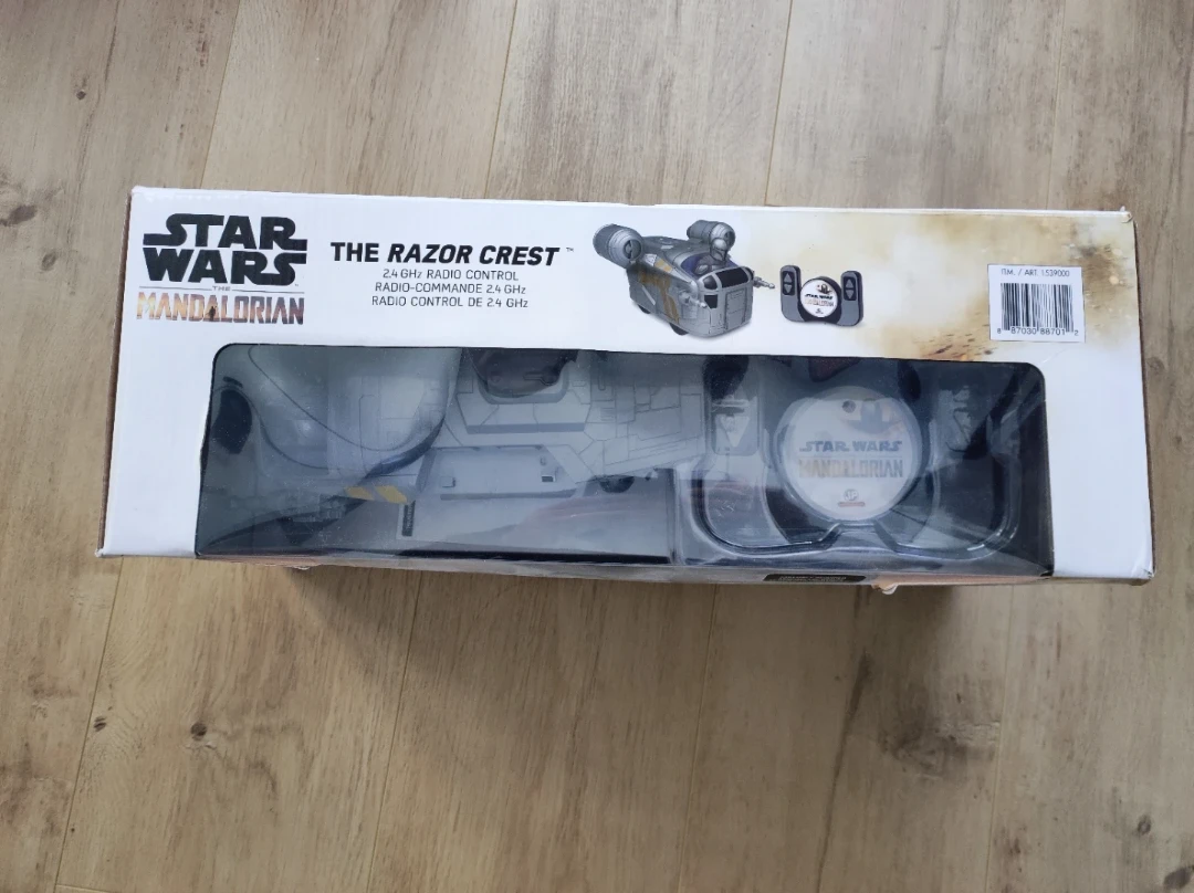 Star Wars The Mandalorian Razor Crest 2.4 GHz Radio Control Toy - photo 3
