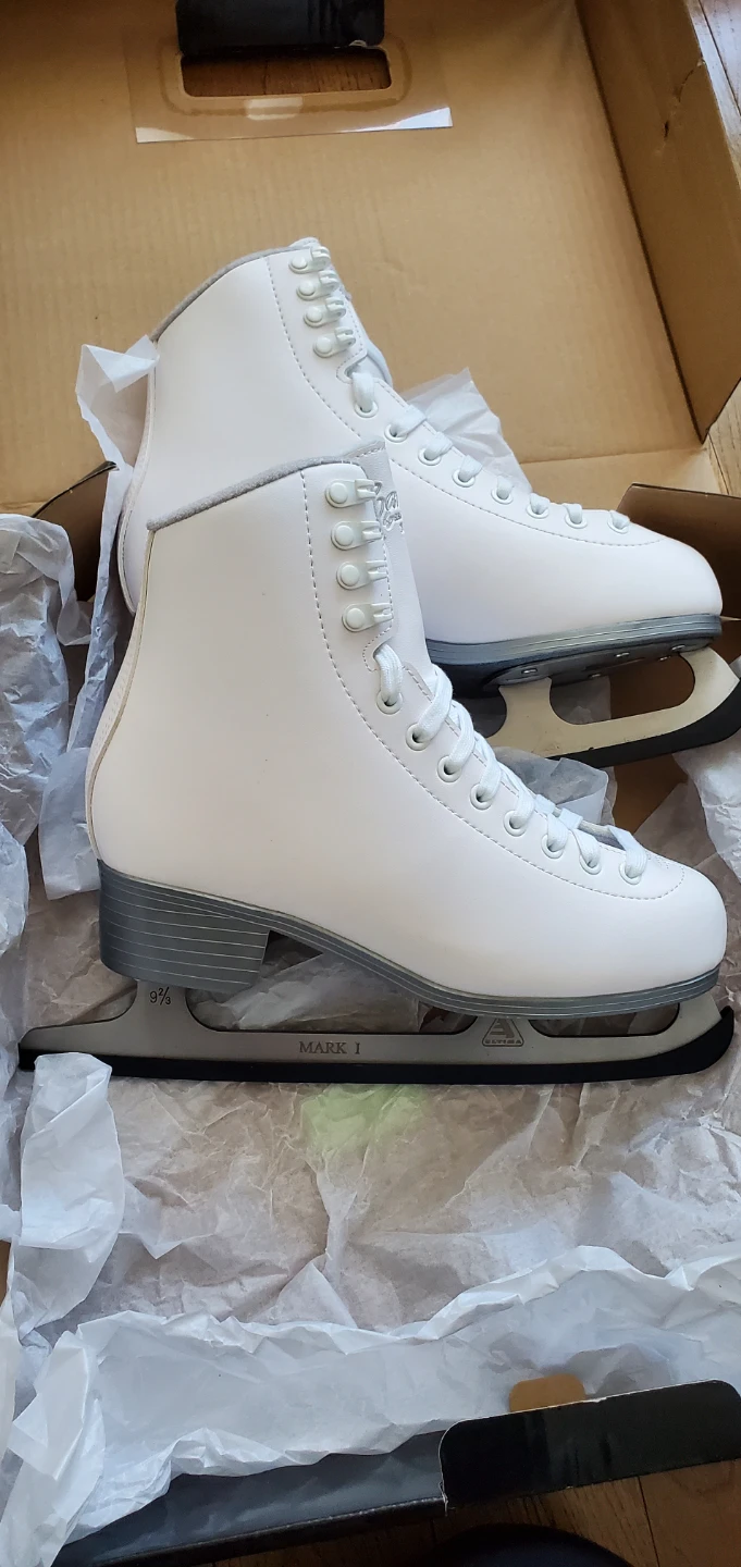 Cameo by Jackson Women's Figure Skates Sz 7