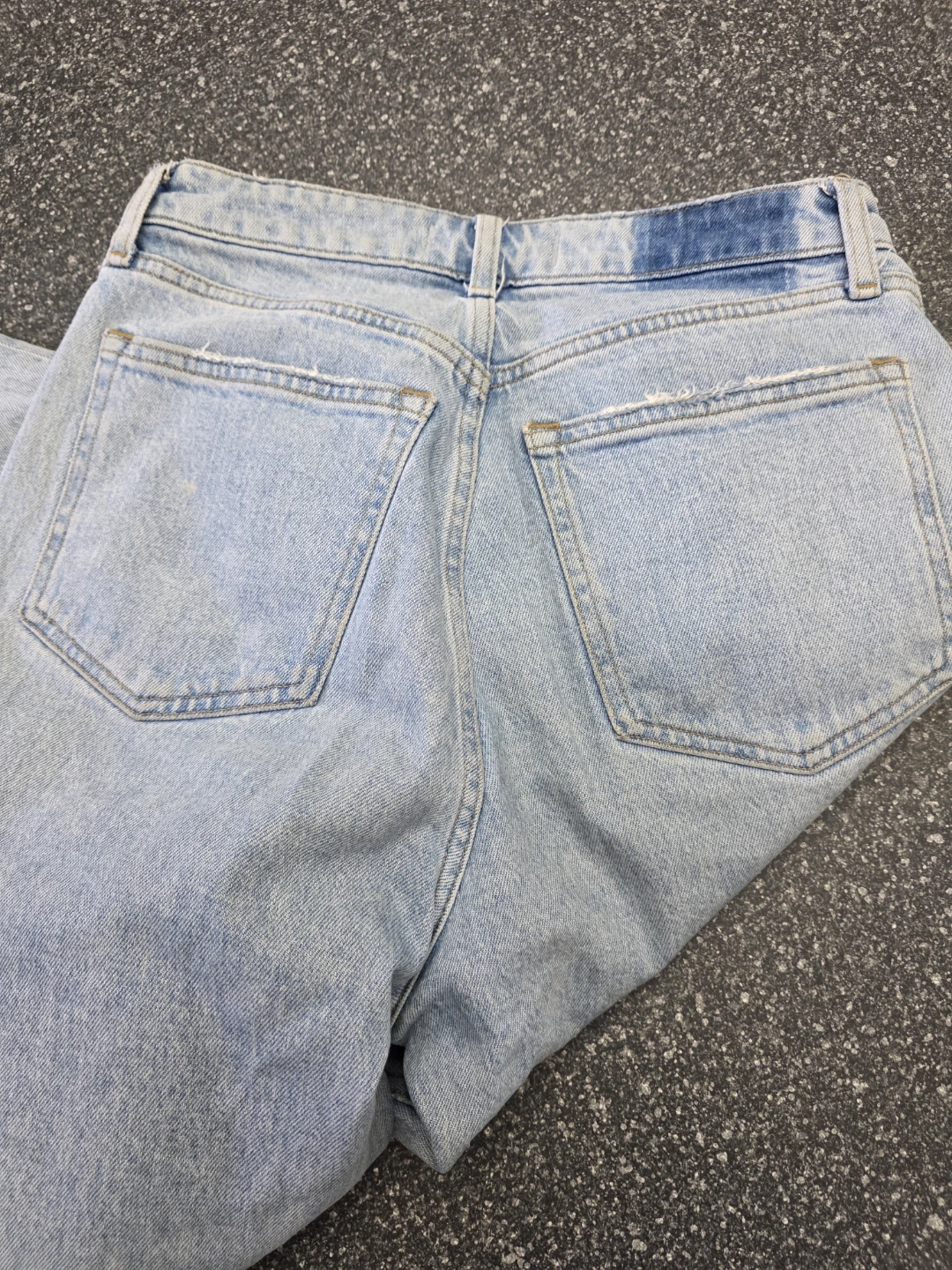 Abercrombie & Fitch The '90s Relaxed Jean - Light Wash Size 28 - photo 4
