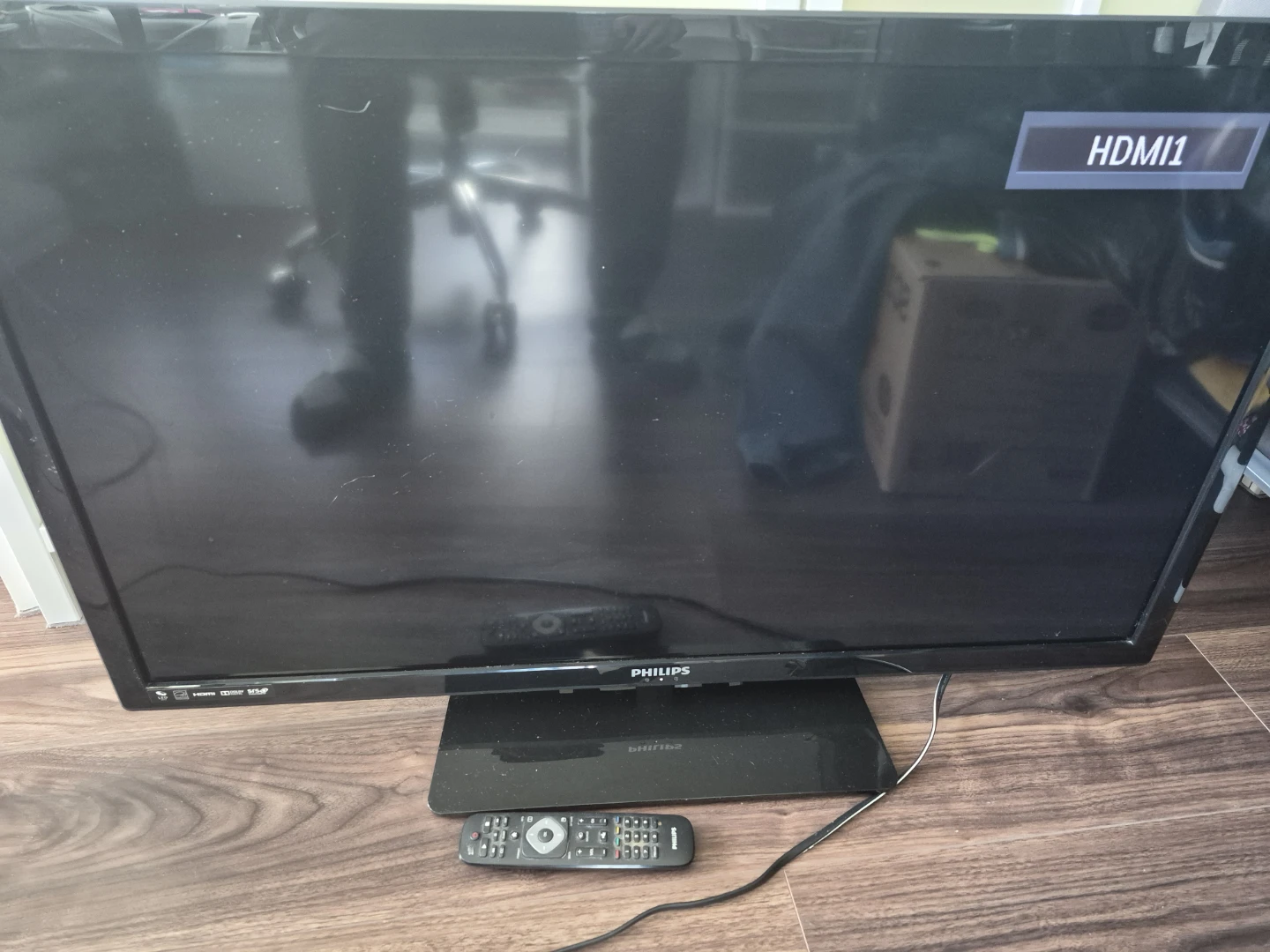 Philips 39PFL2706/F7 39-inch LED TV - photo 2