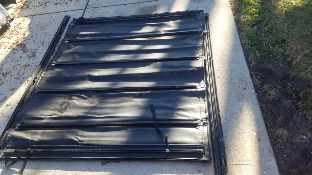 Extang Revolution Tonneau Cover 77"L 64"w - photo 5