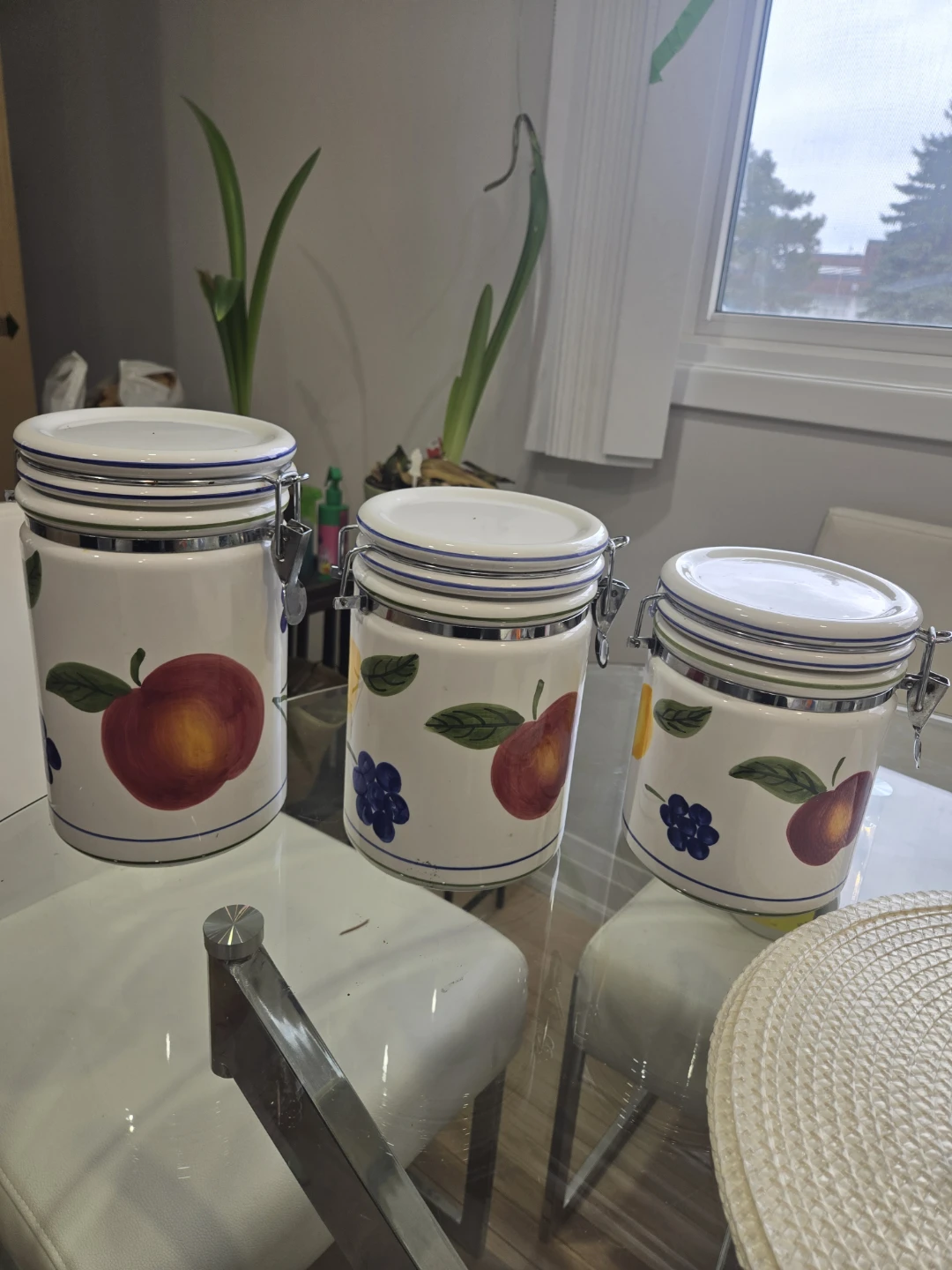 Set of 3 Ceramic Canisters with Fruit Design - photo 2