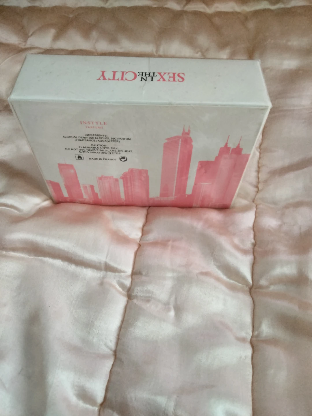 Sex in the City Love Eau de Parfum Spray 3.3 fl oz - photo 2