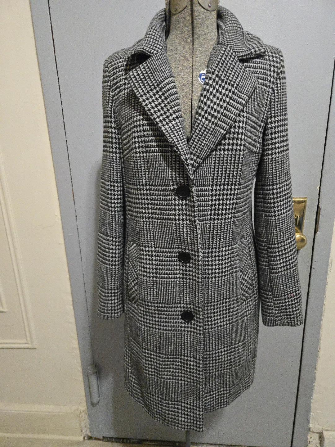 Kendall + Kylie Women's Houndstooth Trench Coat - Size M