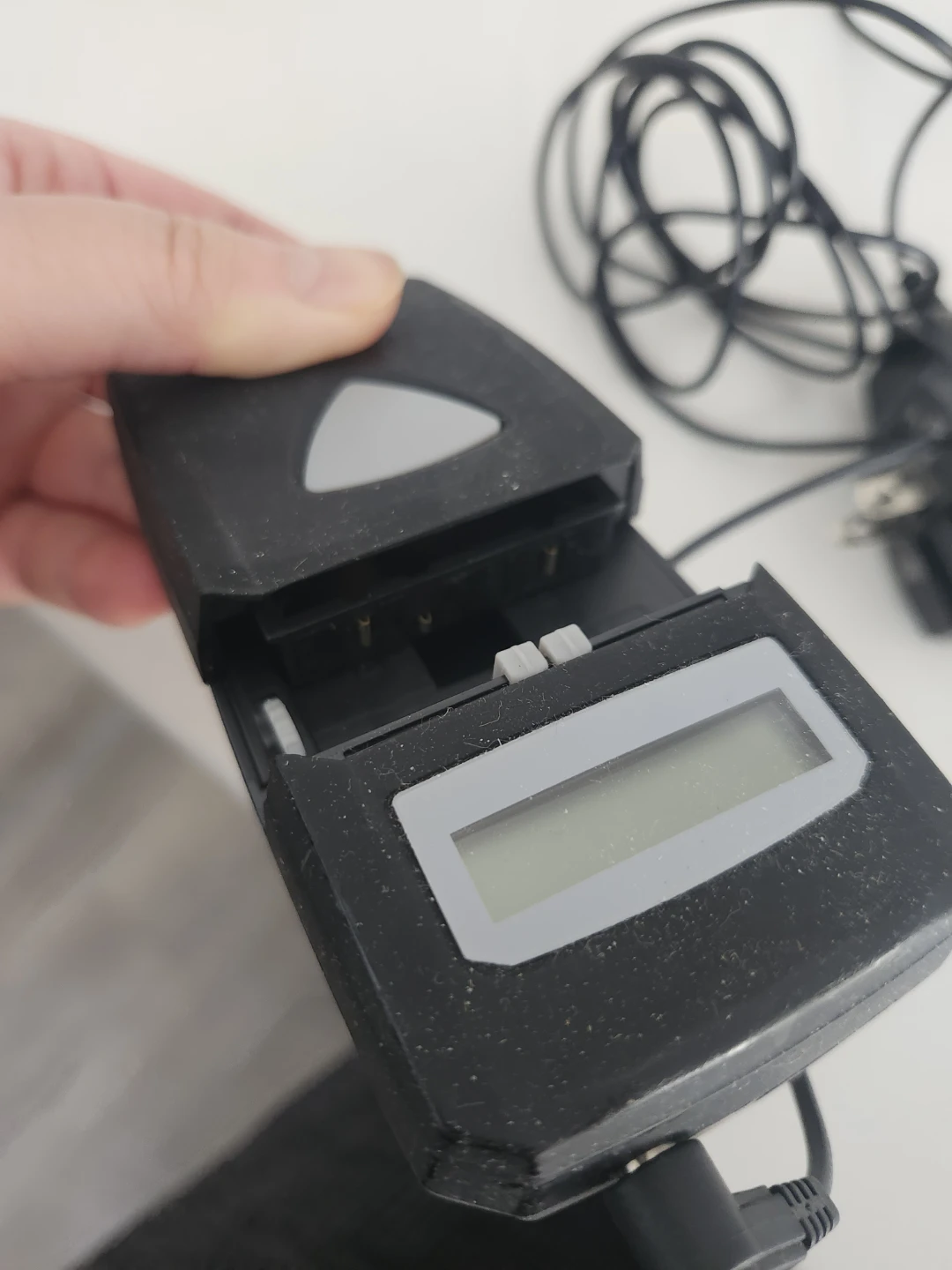 Optex Universal Battery Charger - photo 4
