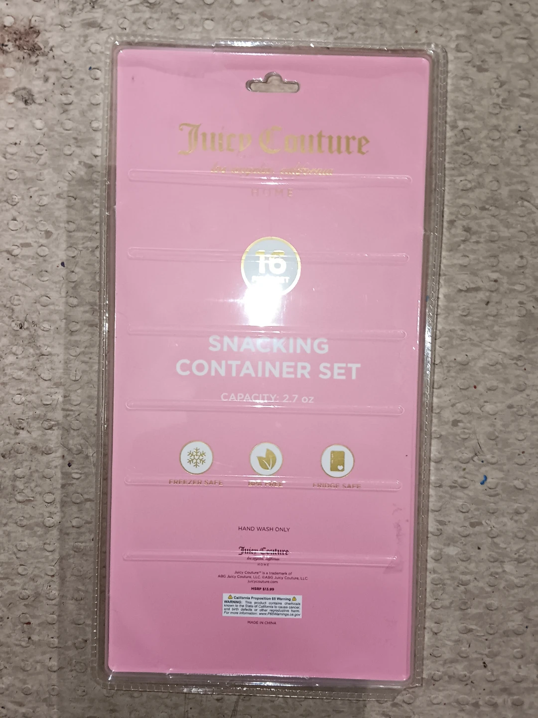 Juicy Couture 16 Piece Heart Snacking Container Set - photo 5