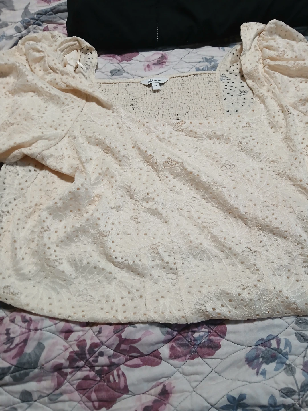 Reitmans Cream Lace Top - Size 3X