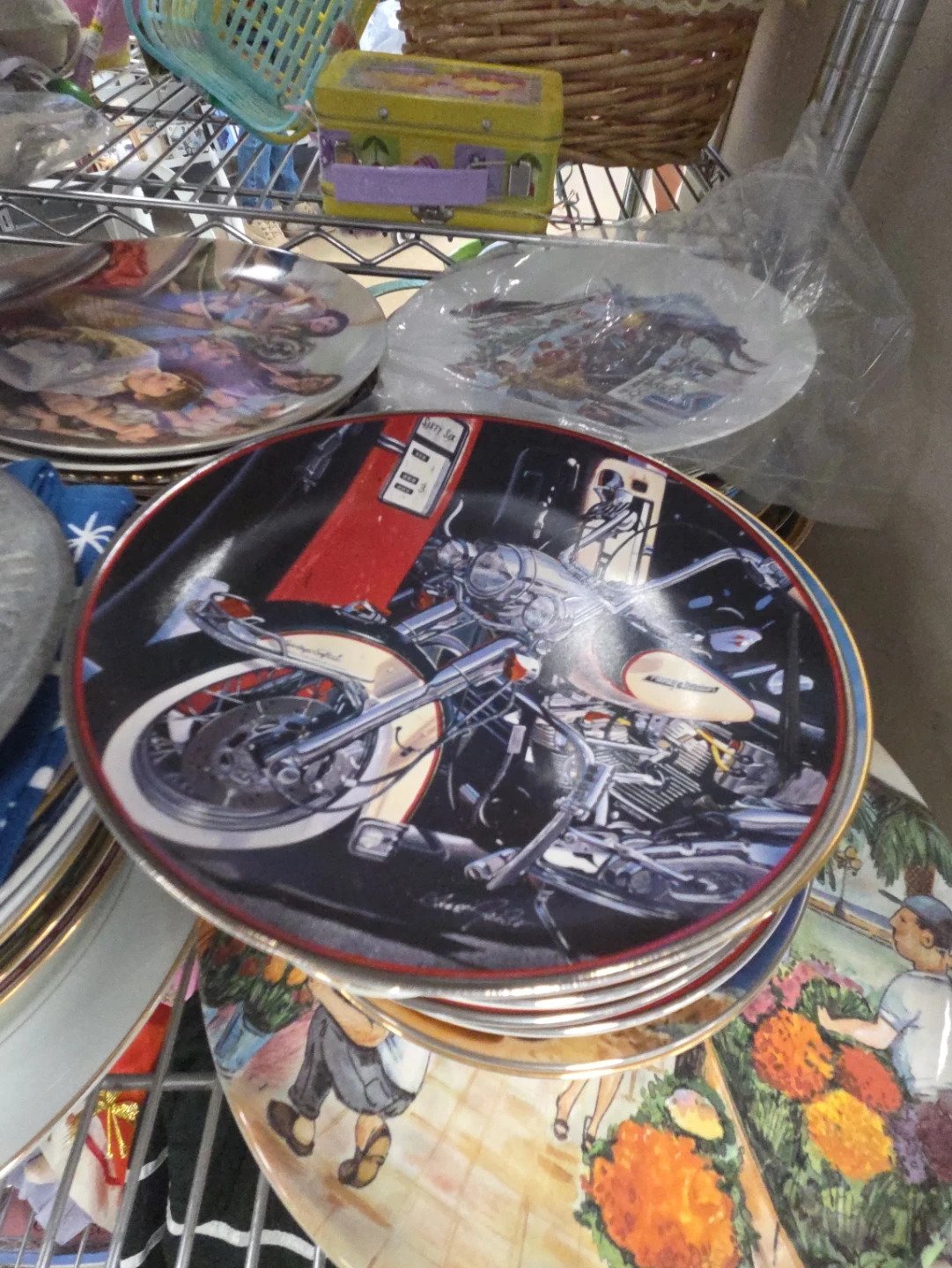 Harley-Davidson Heritage Softail Classic Decorative Plate - photo 3