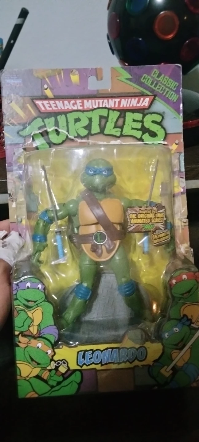 TMNT Leonardo Classic Collection Action Figure
