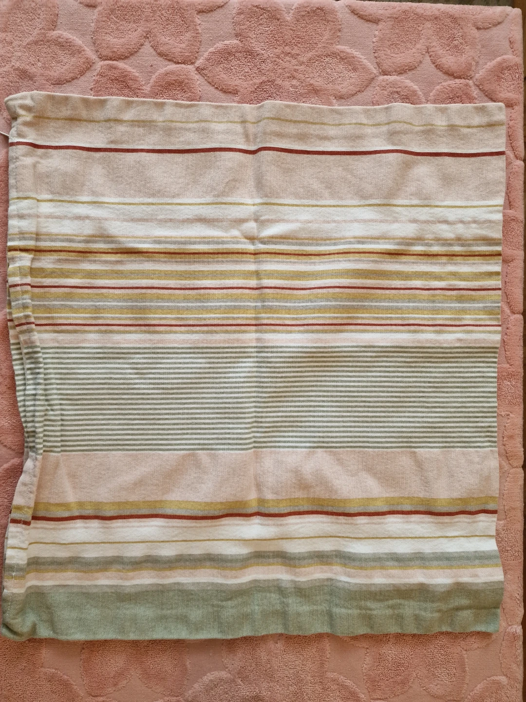 100% Cotton Pillowcase - Striped